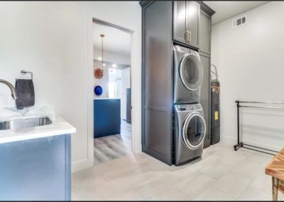 Clementine-Ver9-laundry-room-interior-floor-plan-4-bedroom-Texas-Barndominium-Photo
