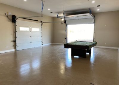 modified-clementie-v3-barndominium-Texas-entertainment-room