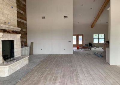 Modified Clementine barndominium 3250 sqft in Texas Fireplace Living Room Construction