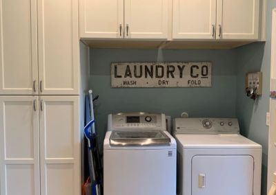 Modified Clementine barndominium 3250 sqft in Texas Laundry Room