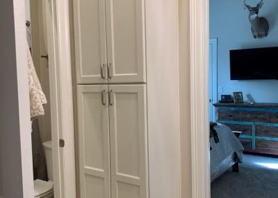 Modified Clementine barndominium 3250 sqft in Texas Master Bedroom Bathroom