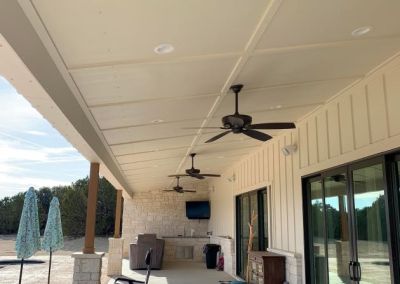 Modified Clementine barndominium 3250 sqft in Texas back porch
